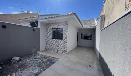 Vende-se Linda Casa no Jardim São José em Sarandi