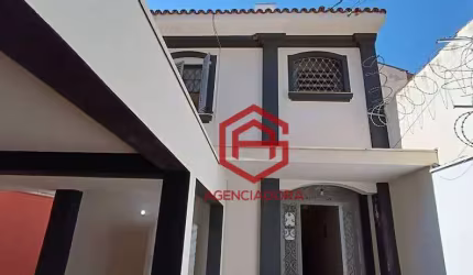 Sobrado com 4 dormitórios à venda, 295 m² por R$ 750.000,00 - Centro - Piracicaba/SP