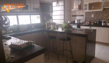 Casa com 3 dormitórios à venda por R$ 380.000,00 - Prado - Recife/PE
