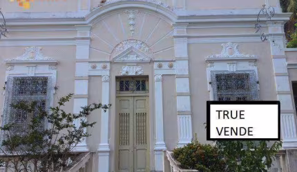 Casa com 600 m² ótima localização