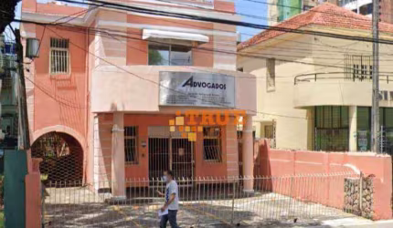 Excelente CASA COMERCIAL - 2 Pavimentos