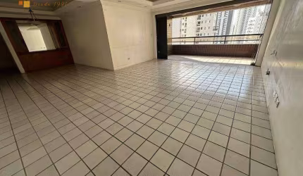 166m2, 4 quartos, 3 suítes, lavabo