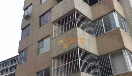 Apartamento com 3 dormitórios à venda, 97 m² - Soledade - Recife/PE