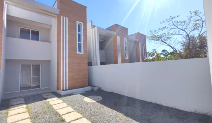 Casa Duplex Rua Sem Saída Coité - Eusébio - CE
