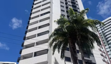 Apartamento à venda em Boa Viagem com 3 quartos - 440.000