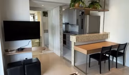 Lindo quarto e sala na barra porteira fechada