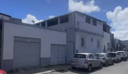 Casa de quatro quartos em Brotas