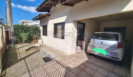 Casa com 2 Dormitórios em ótima localização no Bairro São João