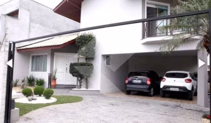 Casa Lindíssima com 4 dormitorios e um sendo Suite no Bairro Ressacada em Itajai