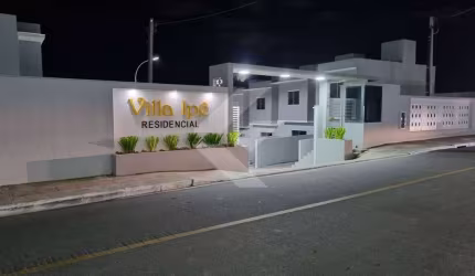 Sobrado geminado com 02 quartos