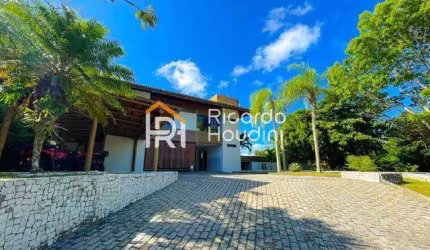 Casa à venda no condomínio Encontro das Águas, em Lauro de Freitas!
