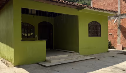 Casa com 2 quartos à venda na Rua Carlos Nicolau Danielle, Guaratiba, Rio de Janeiro, 230 m2 por R$ 250.000