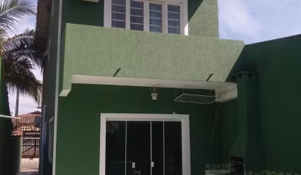 Casa Independente com Piscina e Área Gourmet em Massaguaçu – R$ 490.000 (Venda) | R$ 2.900 (Locação)