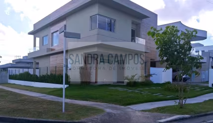 Casa com piscina no Alphaville Camaçari!