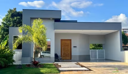 Casa em Condomínio à Venda em Morada da Praia, Bertioga/SP - 4 Quartos, 1 Suíte, 3 Salas, 2 Banheiros - Oportunidade Única!