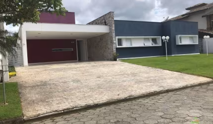 CASA TÉRREA ALTO PADRÃO À VENDA: Morada da Praia, Bertioga-SP  5 quartos, 4 suítes, 3 salas, 6 banheiros, 4 vagas  468m²  ÓTIMA LOCALIZAÇÃO!