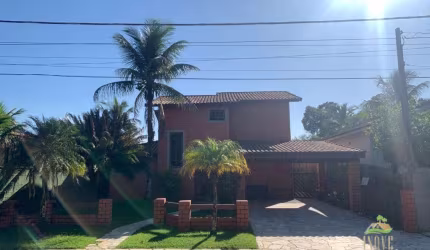 SOBRADO DE LUXO NA MORADA DA PRAIA - BERTIOGA - SP: 4 QTS, 2 SUÍTES, PISCINA AQUECIDA E ÁREA GOURMET, 231,42M² - VENHA CONHECER!