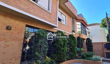 Sobrado com 3 dormitórios, 450 m² - venda por R$ 4.500.000,00 ou aluguel por R$ 23.000,00/mês - Gonzaga - Santos/SP