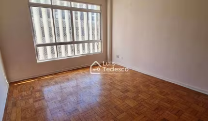 Apartamento com 2 dormitórios para alugar, 110 m² por R$ 4.600,00/mês - Gonzaga - Santos/SP