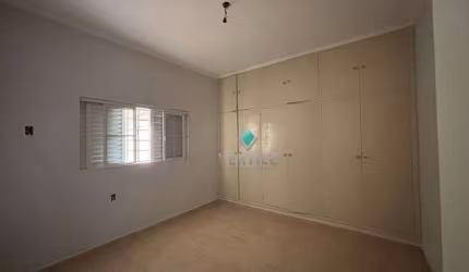 Casa com 3 dormitórios para alugar, 180 m² por R$ 2.090,00/mês - Jardim Paulista - São José do Rio Preto/SP