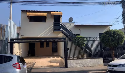 Excelente Casa Comercial/Resid. Bairro Santos Dumont - 180m² constr. 100 Av. Bady