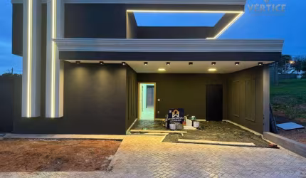 Casa com 3 dormitórios à venda, 122 m² por R$ 630.000,00 - Condomínio Bella Vitta - Bady Bassitt/SP