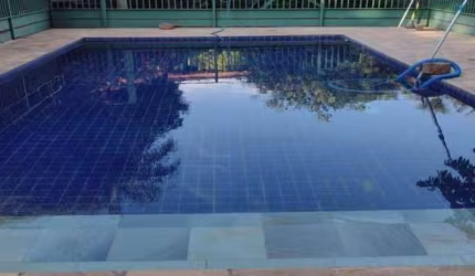 Chácara à venda com 4 dormitórios e piscina