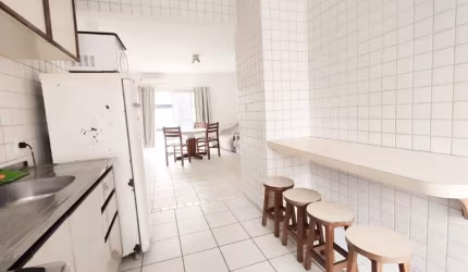 Apartamento 2 dormitórios 150 metros do mar