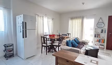Apartamento com 02 dormitórios com suite