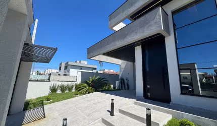 Linda casa térrea a venda no bairro Ingleses com escritura pública.