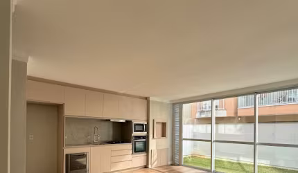 Lindo apartamento 2 dormitórios 100 metros do mar no bairro ingleses