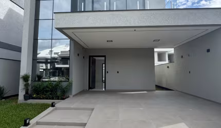 Casa a venda no bairro Ingleses com 3 suites e 206 metros.