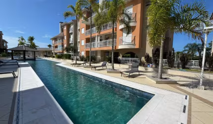Apartamento Mobiliado de 2 Dormitórios - 100m da Praia