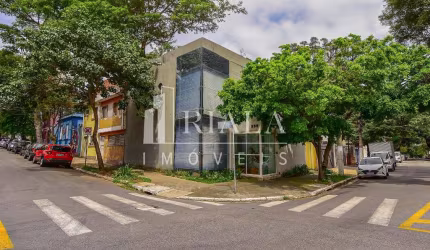 Casa Comercial com 213 m²,  à venda no coração da Vila Mariana.