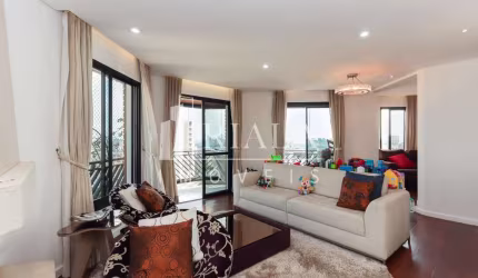 Apartamento com 180 m², 4 quartos sendo 2 suítes à venda no bairro Vila Mariana.