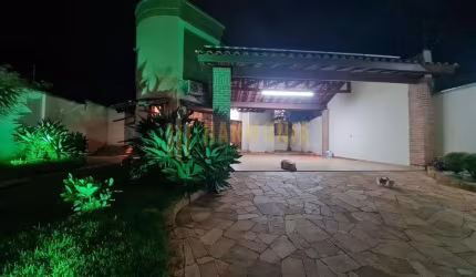 Exelente casa para locação ou Venda no Vale das Rosas