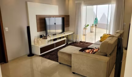 Linda casa térrea a venda próximo ao antigo shopping Tropical