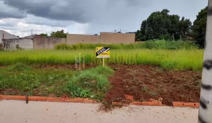 Terreno à venda no Parque das Hortências, Araraquara  por R$ 135.000