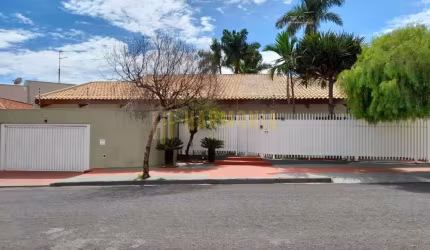Bela casa para locação ou venda na Vila Harmonia