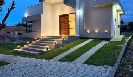 Casa nova em condomínio, Gravatá, 4 suítes, piscina privativa, área de lazer...