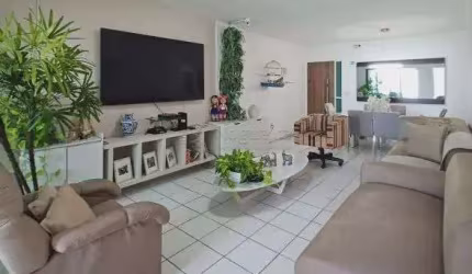 Apartamento 3 quartos, 2 vagas, andar alto, 100 m da praia de Boa Viagem