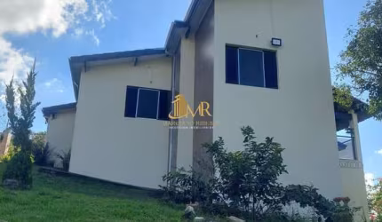 Casa mobiliada em condomínio fechado rural com 4 quartos e vista privilegiada