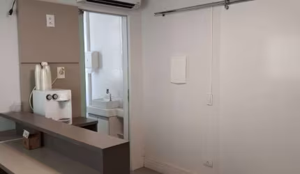 SALA COMERCIAL NO CENTRO MÉDICO DE AMERICANA PARA A ÁREA DA SAÚDE