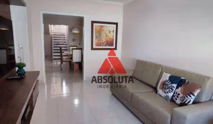 Casa com 03 dormitórios, 01 suíte