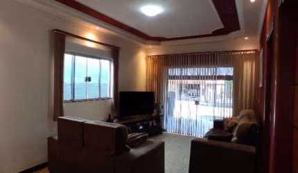 Casa com 04 dormitórios à venda, 192 m² por R$ 650.000 - Vila Mollon IV - Santa Bárbara D'Oeste/SP