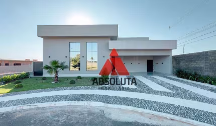 Oportunidade de Casa térrea em Condomínio, 242 m² por R$ 2.300.000 -Americana/SP