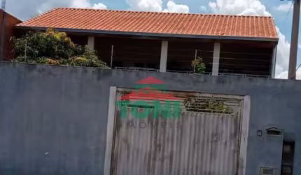Imperdível oportunidade: Casa à venda em Salto-SP, Jardim Guarujá, 2 quartos, 1 suíte, 2 salas, 2 vagas de garagem, 230m²