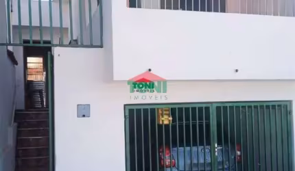 Casa à venda na Vila Flora, Salto-SP: 2 quartos, 1 suíte, 2 salas, 2 banheiros, 1 vaga de garagem, 127m². Confira!