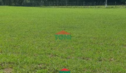 Terreno à venda no Condomínio Residencial Pinheiros do Lago, Alambari  por R$ 290.000