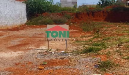 Terreno à venda no Mirante dos Ypês, Salto  por R$ 165.000